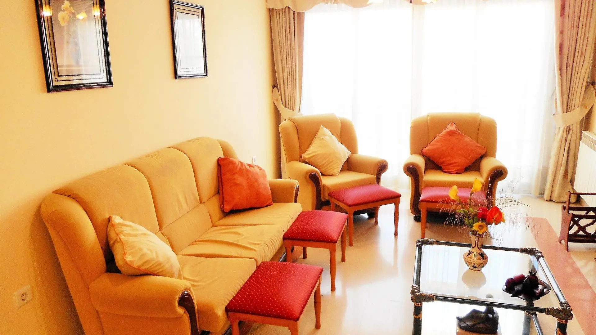 Martin House & Granada Bed & Breakfast