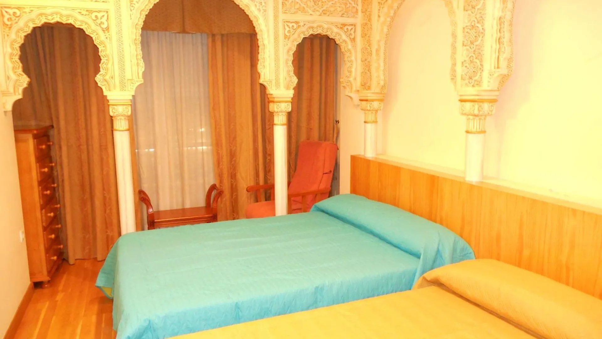 Martin House & Granada Bed and Breakfast Bed & Breakfast