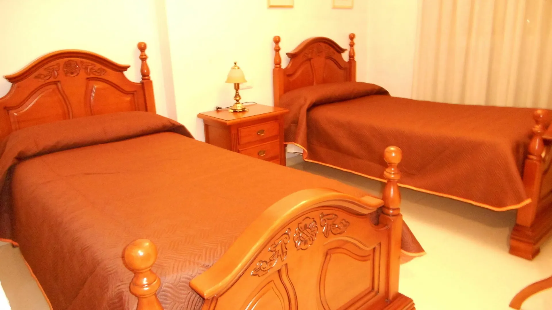 Martin House & Granada Bed and Breakfast Bed & Breakfast