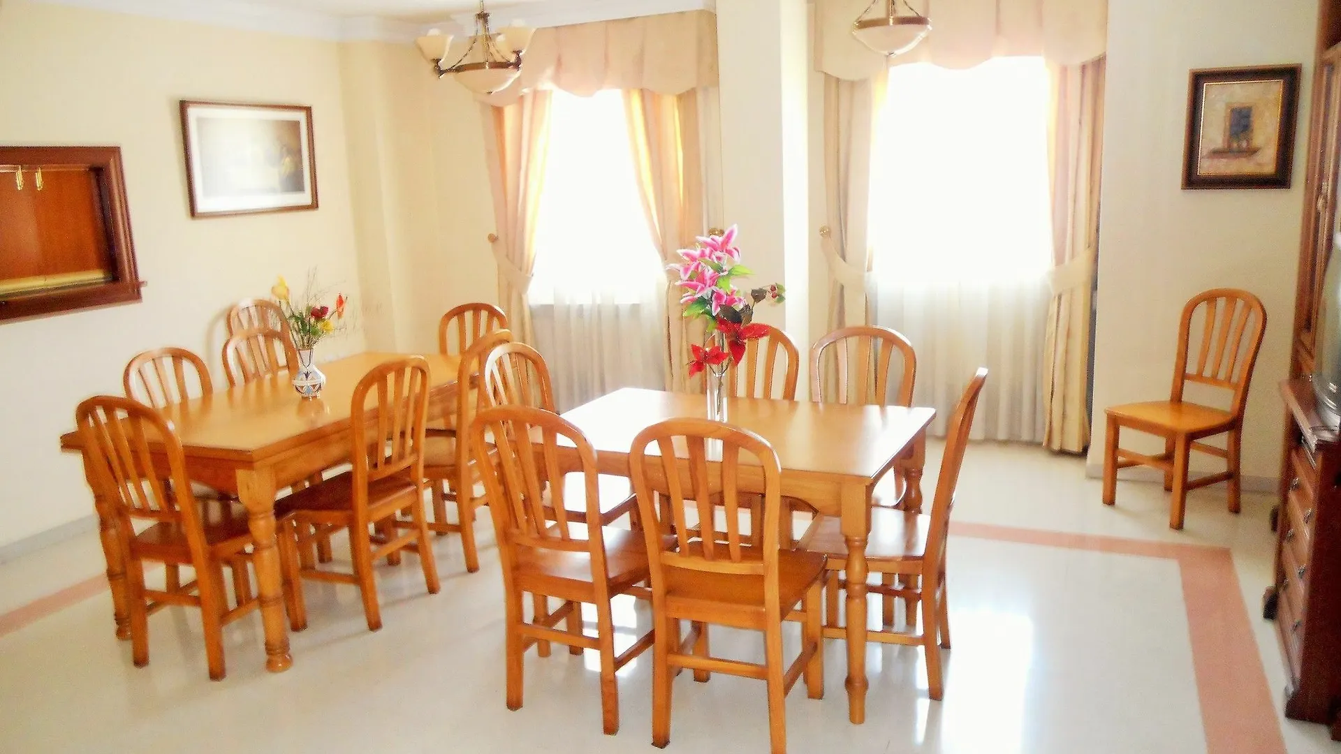 Martin House & Granada Bed and Breakfast Bed & Breakfast