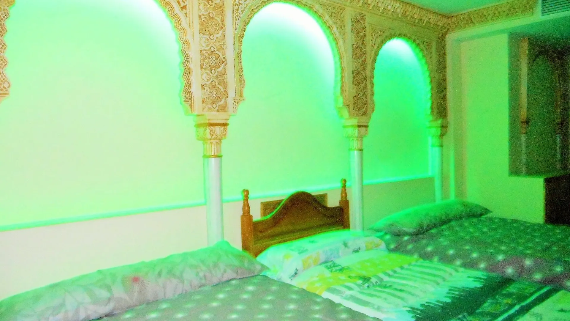 **  Martin House & Granada Bed & Breakfast Spain